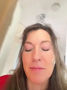 Lwhite1 online show from 04/15/26, 03:41