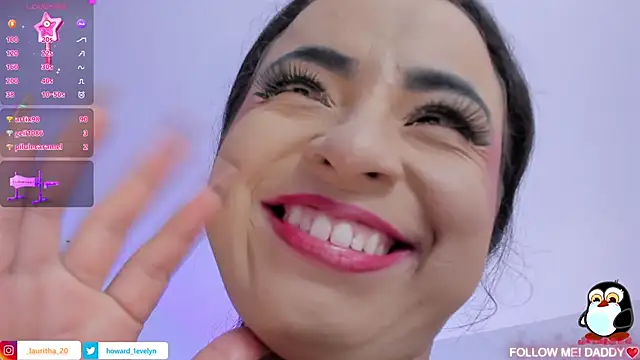 Snapshot of evelyn_23 chatting on 09/29/25, 12:38 evelyn 23 online show from 09/29/25, 12:38