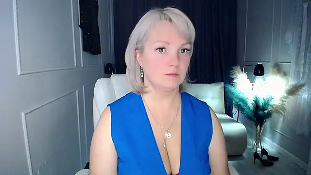 Juarnea online show from 11/12/25, 08:59