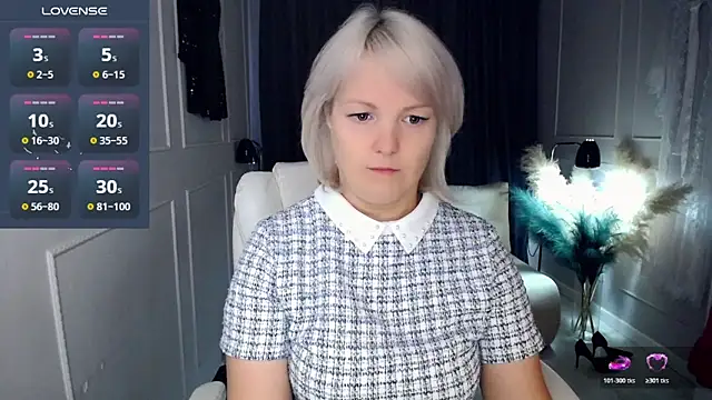 Juarnea online show from 11/21/25, 10:03