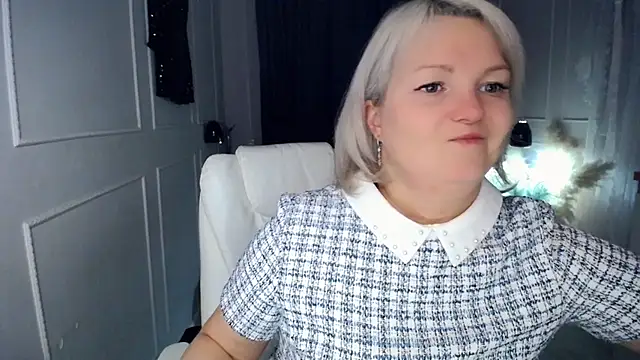 Juarnea online show from 12/01/25, 12:21