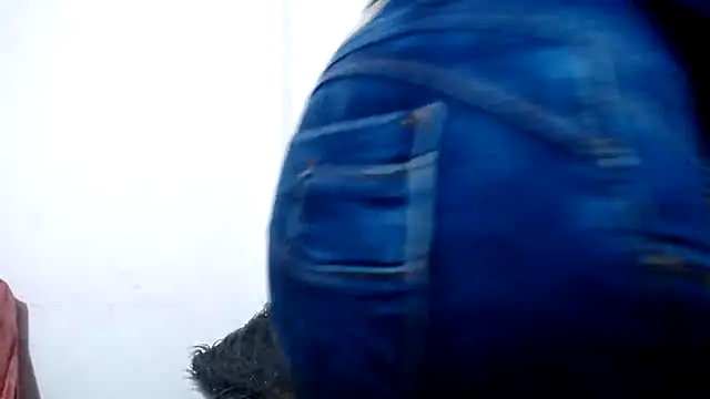 merlinaadams  online show from 03/05/25, 01:21