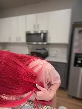 Snapshot of shaarebaare chatting on 12/20/25, 06:09 shaarebaare online show from 12/20/25, 06:09