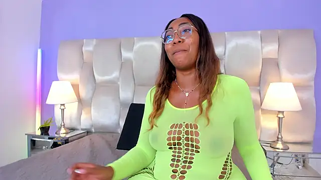 dirtyvictoria online show from 09/28/25, 12:27