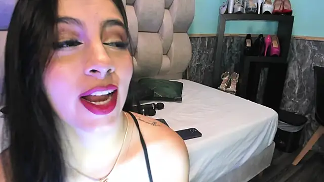 emily jones 1 online show from 02/21/25, 01:11