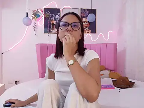 Azul horney online show from 04/23/26, 11:07