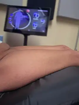 vixendoll87 online show from 02/12/25, 07:24