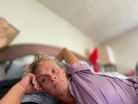 vixendoll87 online show from 03/10/25, 02:26