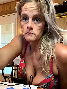 vixendoll87 online show from 11/04/25, 04:17