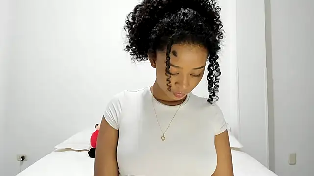 avellanatammy online show from 12/11/24, 03:24