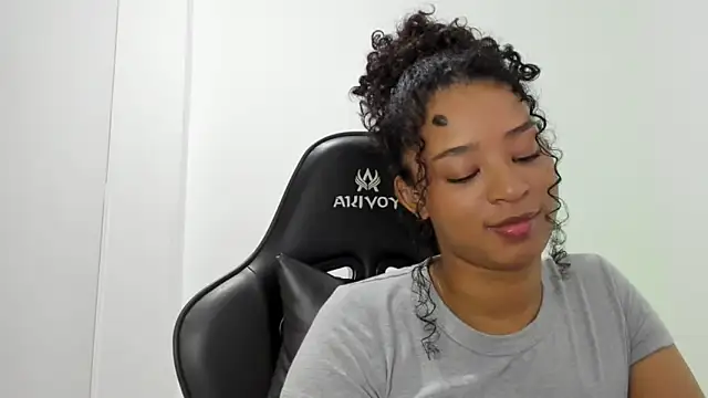 avellanatammy online show from 10/04/25, 02:09