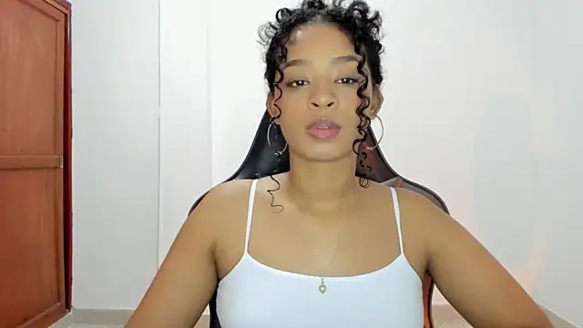 avellanatammy online show from 10/14/25, 02:45