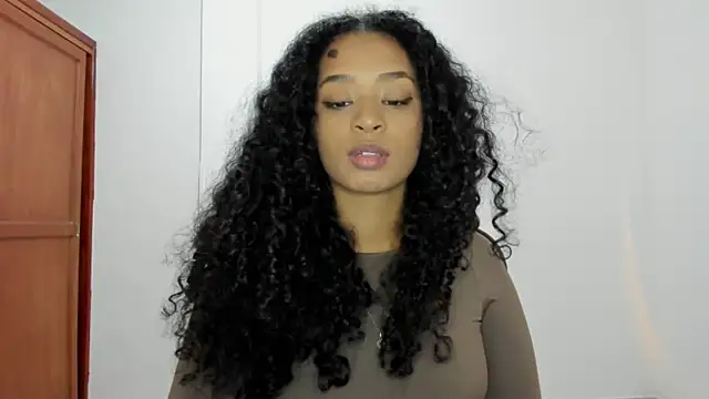 avellanatammy online show from 10/15/25, 07:41