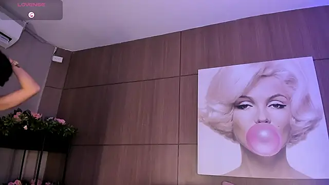 AgattaDuque online show from 09/24/25, 11:08