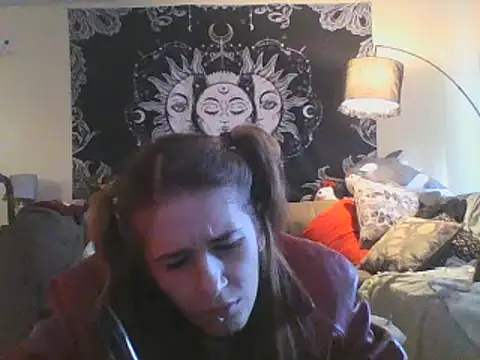 halobabe7620 online show from 12/31/24, 05:07