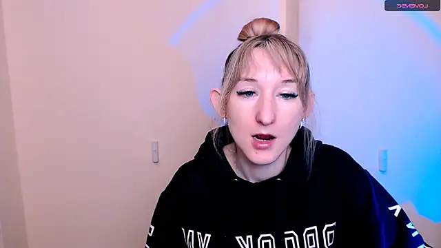 AmandaSell online show from 04/21/26, 06:20