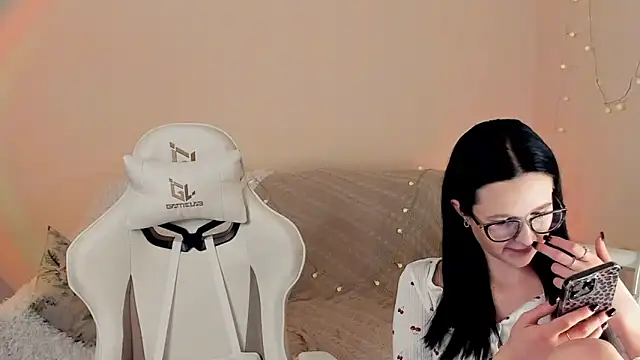 MishkaMe online show from 12/04/25, 07:06