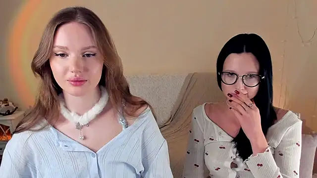 Snapshot of MishkaMe chatting on 01/05/26, 06:33 MishkaMe online show from 01/05/26, 06:33