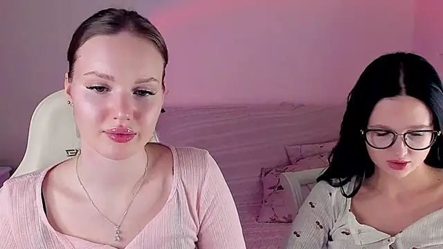 Snapshot of MishkaMe chatting on 02/11/26, 05:29 MishkaMe online show from 02/11/26, 05:29