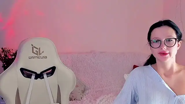 Snapshot of MishkaMe chatting on 02/25/26, 06:34 MishkaMe online show from 02/25/26, 06:34