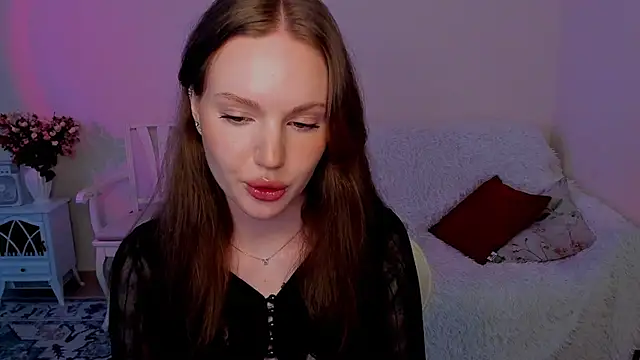 Snapshot of MishkaMe chatting on 05/25/26, 10:54 MishkaMe online show from 05/25/26, 10:54