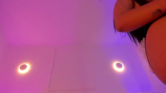 Snapshot of pamelaa_vega chatting on 10/23/25, 12:26 pamelaa vega online show from 10/23/25, 12:26