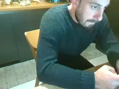 Snapshot of giorgakaci69 chatting on 12/16/24, 05:11 giorgakaci69 online show from 12/16/24, 05:11