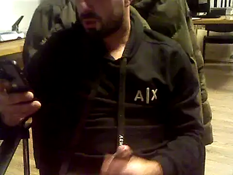 Snapshot of giorgakaci69 chatting on 01/22/25, 09:54 giorgakaci69 online show from 01/22/25, 09:54