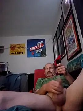 Snapshot of den-rock4u chatting on 03/07/25, 01:51 den-rock4u online show from 03/07/25, 01:51