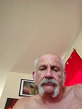 Snapshot of den-rock4u chatting on 10/29/25, 08:32 den-rock4u online show from 10/29/25, 08:32