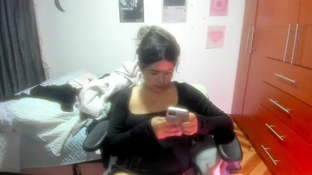 StephaniFox online show from 01/06/26, 05:33