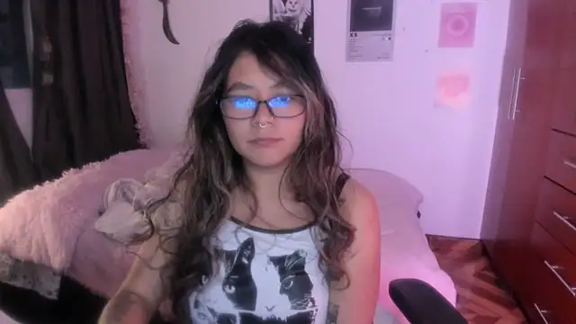 StephaniFox online show from 02/04/26, 01:22