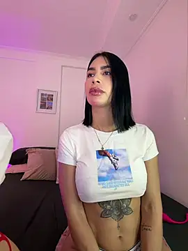 Snapshot of Dj_scarlettmorreti chatting on 05/18/26, 11:32 Dj scarlettmorreti online show from 05/18/26, 11:32