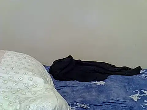 Snapshot of heather_savage chatting on 02/03/25, 11:26 heather savage online show from 02/03/25, 11:26
