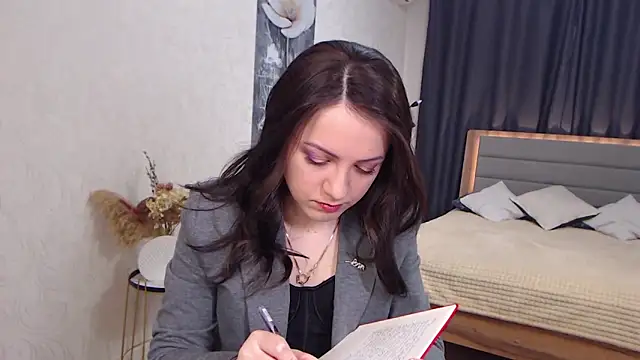 SusanMorado online show from 03/06/25, 07:14