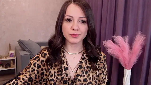 SusanMorado online show from 11/07/25, 06:02