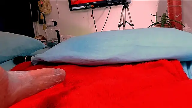 roberts kloe online show from 09/11/25, 02:33