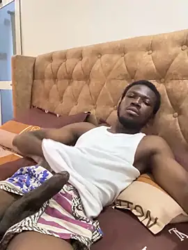 sknzy09 online show from 09/28/25, 02:11