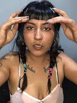 toxikkka online show from 02/20/25, 12:52