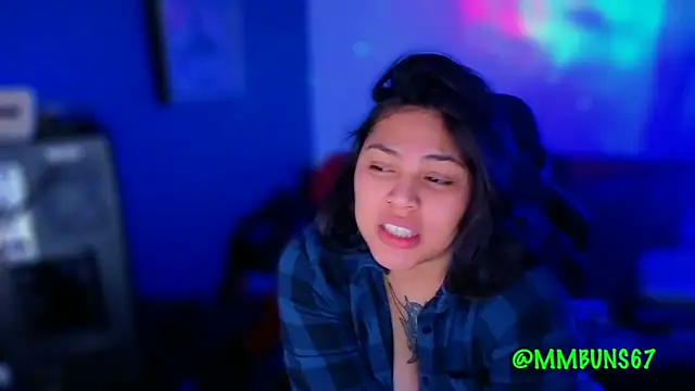 miacanela xo online show from 10/28/25, 12:14