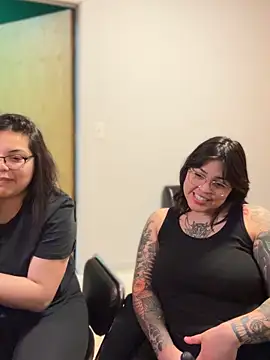 miacanela xo online show from 12/17/25, 03:12