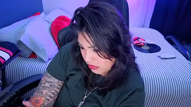 miacanela xo online show from 02/17/26, 01:46