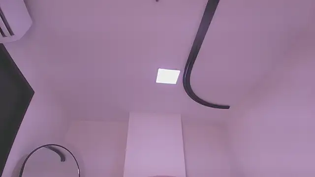 vale ross  online show from 04/24/26, 03:09