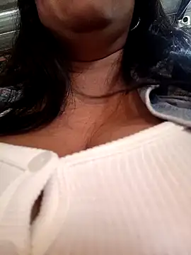 Julieta-tits online show from 12/19/24, 10:32