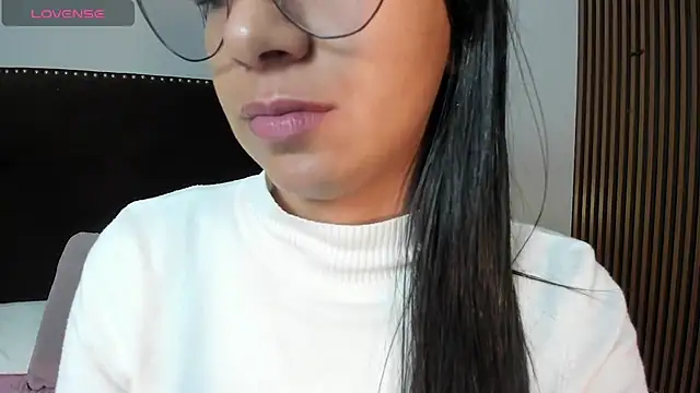 Snapshot of Tamaraakins chatting on 02/22/25, 08:09 Tamaraakins online show from 02/22/25, 08:09
