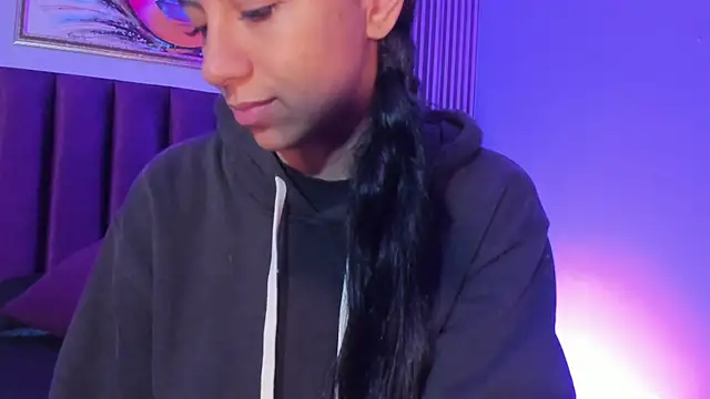 Tamaraakins online show from 11/22/25, 12:48