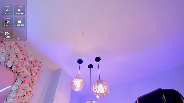Snapshot of ViolettCastel chatting on 03/17/25, 10:49 ViolettCastel online show from 03/17/25, 10:49