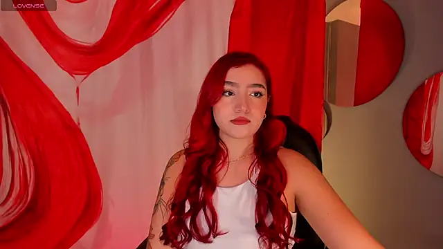 Snapshot of ViolettCastel chatting on 09/15/25, 07:47 ViolettCastel online show from 09/15/25, 07:47