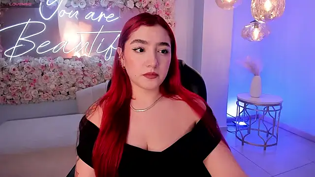 Snapshot of ViolettCastel chatting on 09/20/25, 07:48 ViolettCastel online show from 09/20/25, 07:48