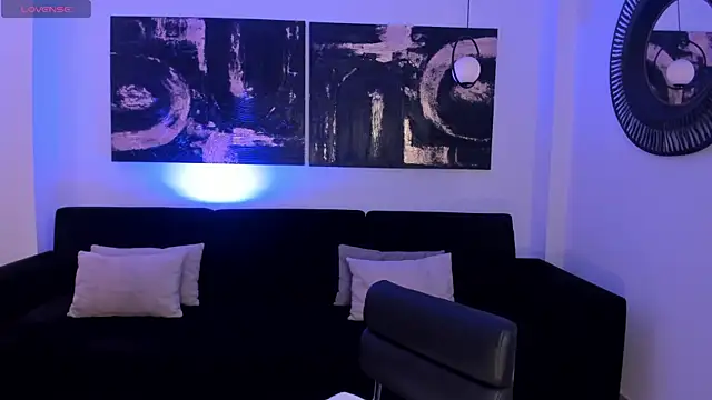 ViolettCastel online show from 10/21/25, 07:14